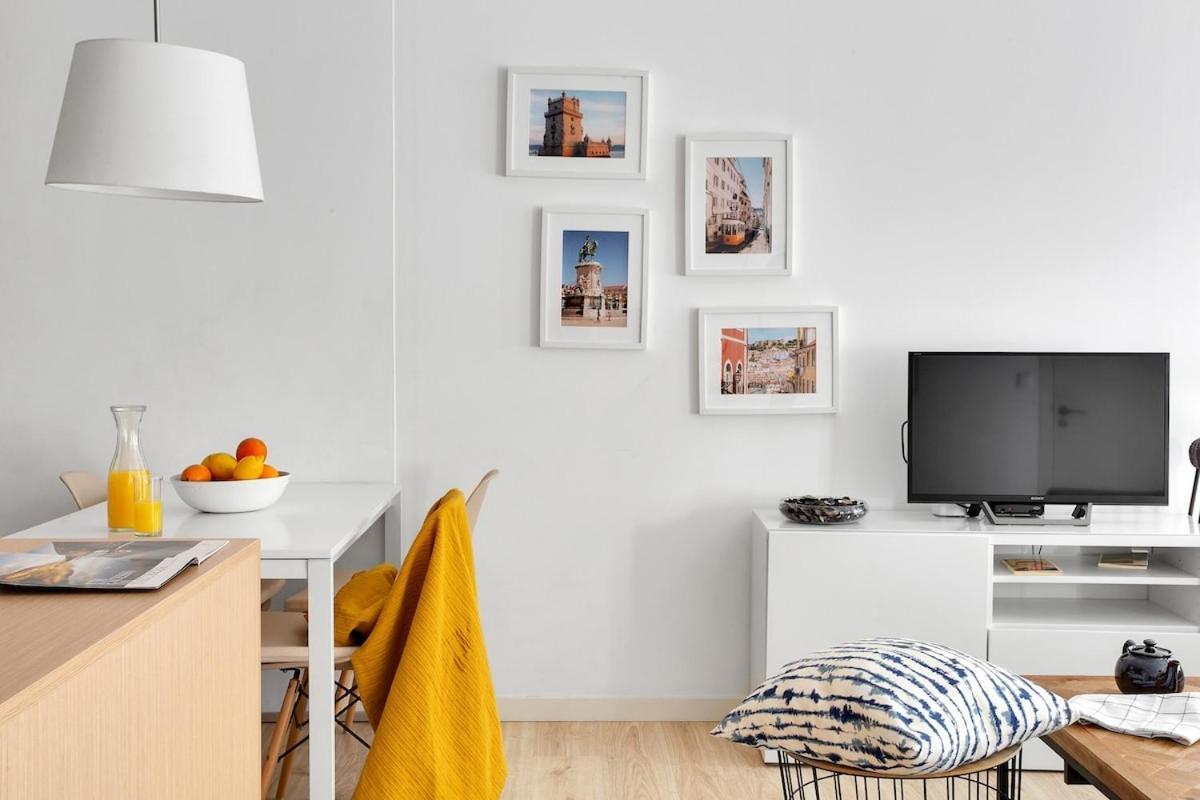 Modern 2 Bedroom Apartment In Estrela With Outside Terrace! Amazing For Families, Couples, Friends Lisboa Exteriér fotografie